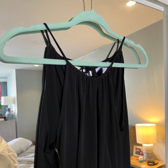 BCBGeneration Black Slinky Knot Front Top, XS, NWT - Picture 3 of 6